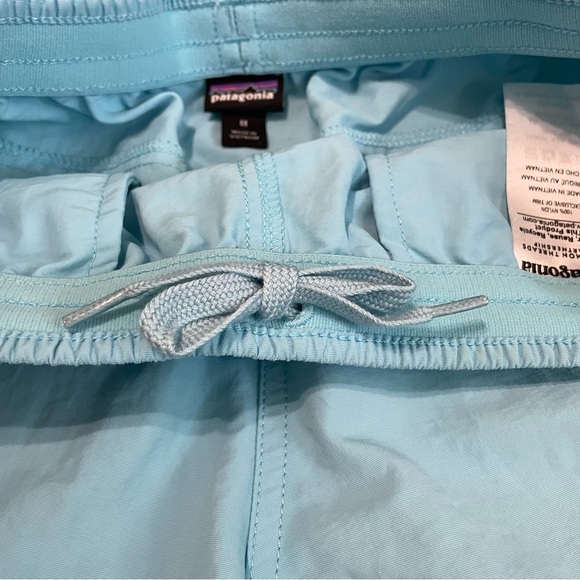 Patagonia Women's Skype Blue Baggies Shorts - 5" Inseam | Size Medium - Picture 4 of 6